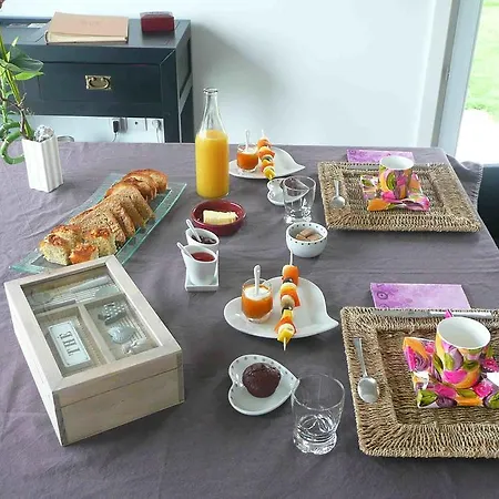 Bed & Breakfast Les Cabanes De Pareloup Salles-Curan